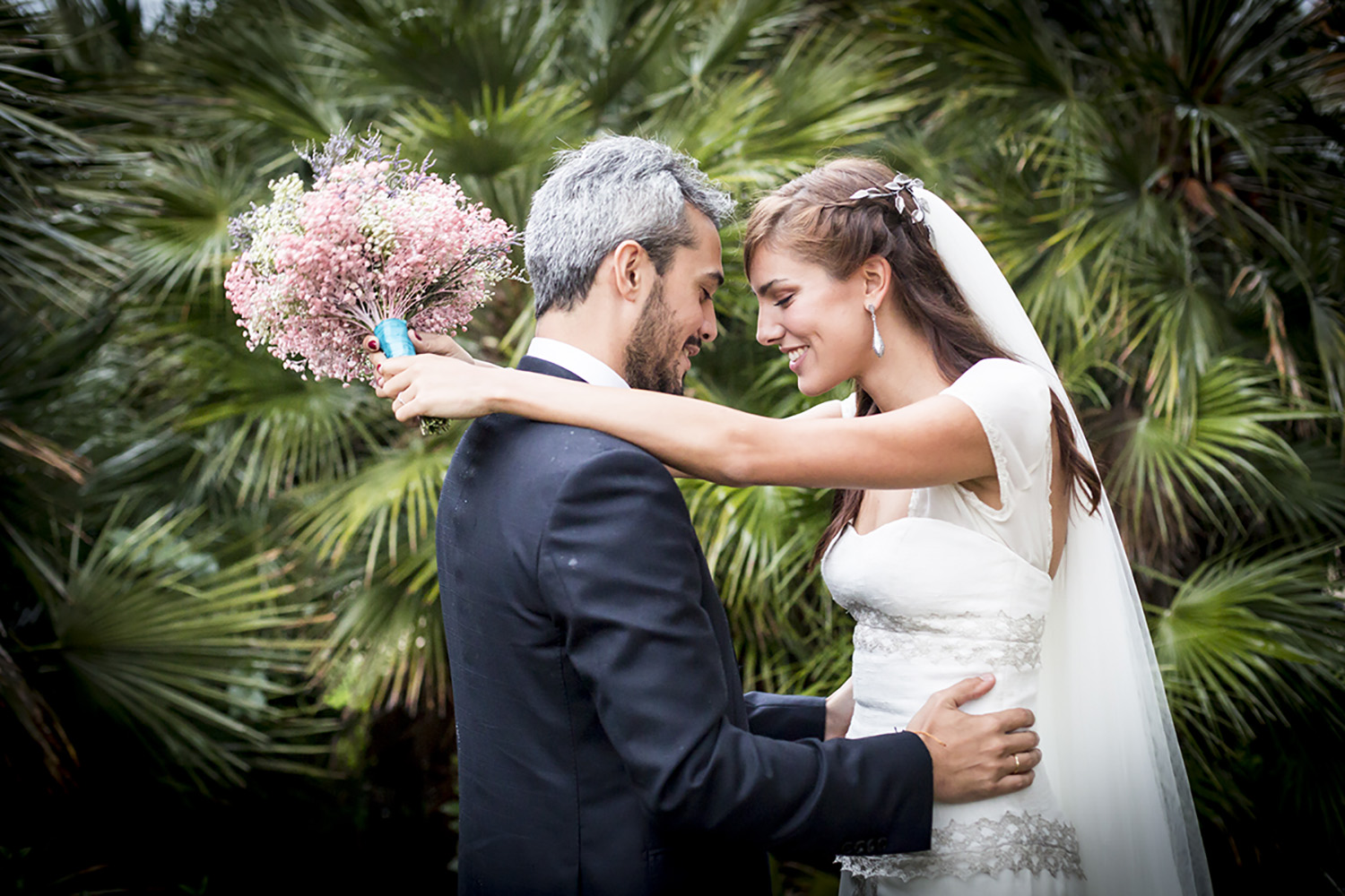peinado para novias trenzado sencillo natural con ondas maquillaje elegante domicilio madrid malaga esif copia